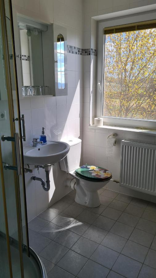 Fruehstueckspension Taeuber Krems an der Donau Esterno foto